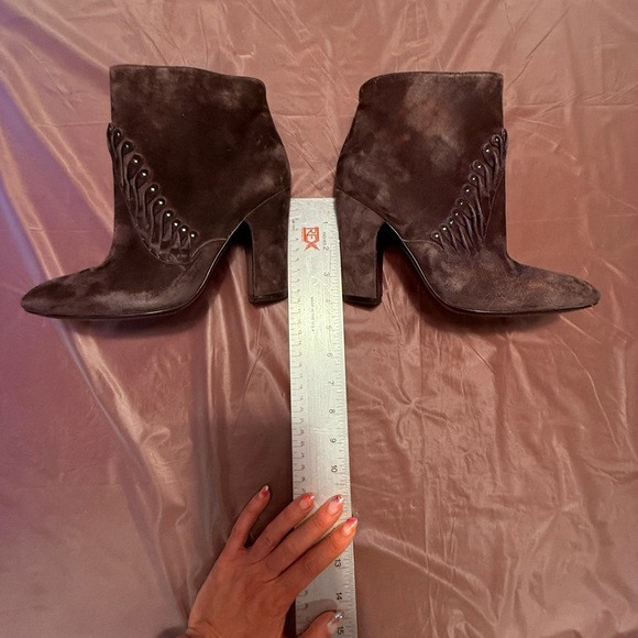 Sigerson Morrison Suede Leather Fringe Ankle Boots 4” Heel Size 7.5 MSRP $695 - Picture 3 of 11